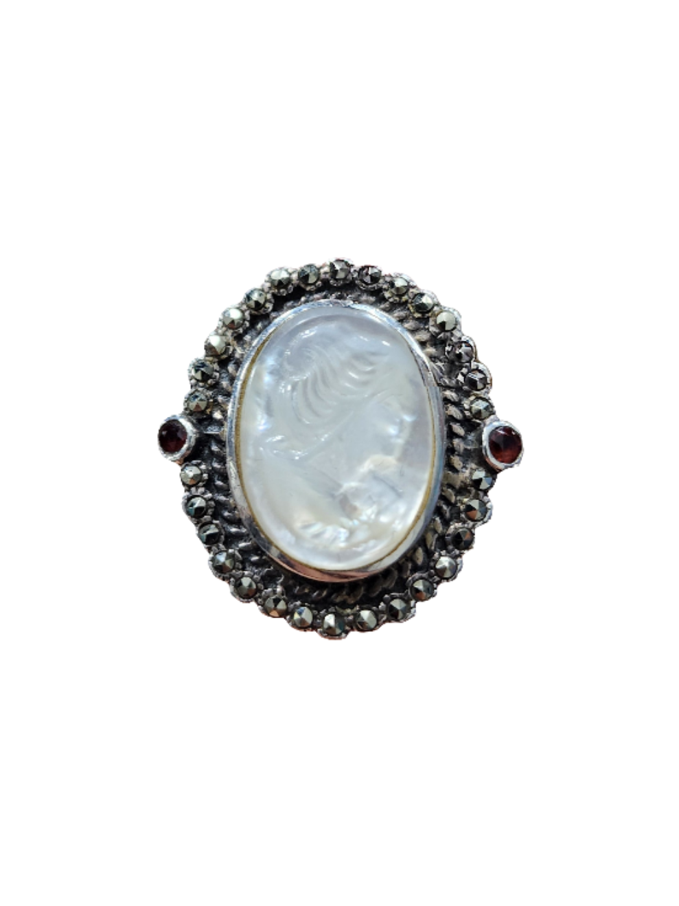 Sterling silver stamped cameo mother of pearl ring size 5.5