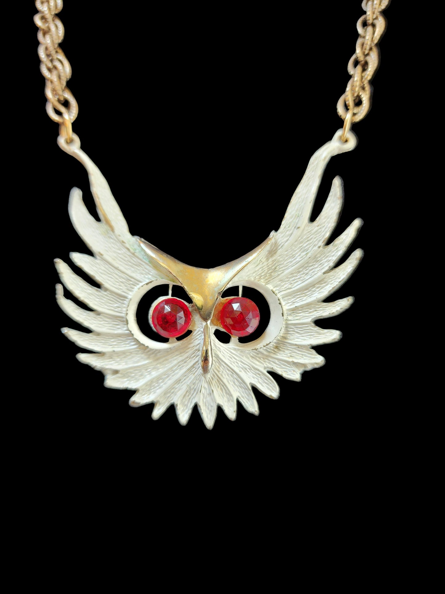 Vintage 1970s White Owl Pendant Gold Chain Necklace