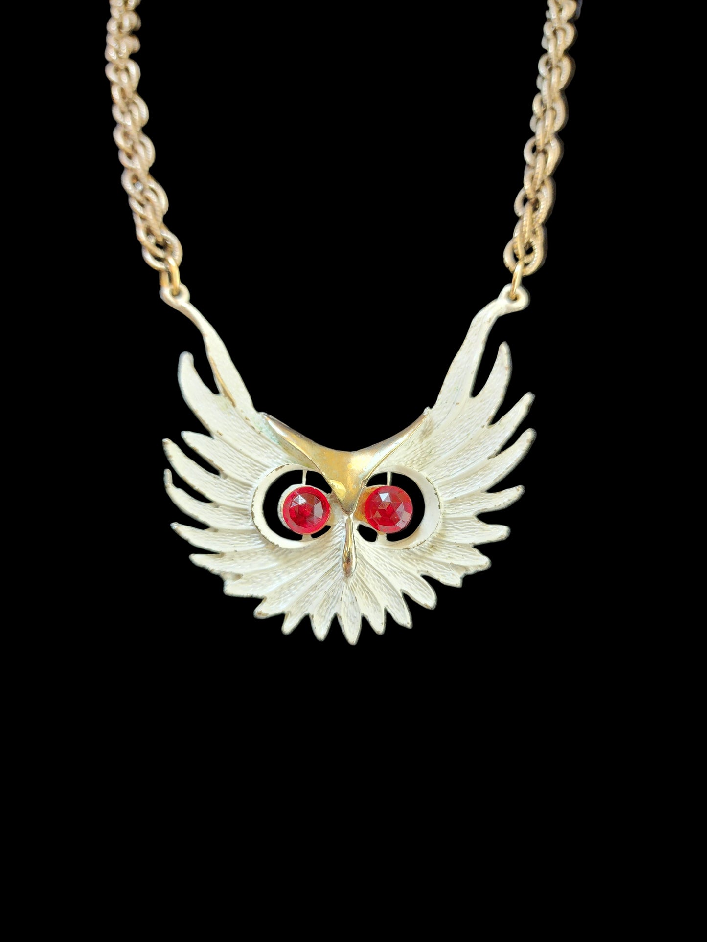 Vintage 1970s White Owl Pendant Gold Chain Necklace