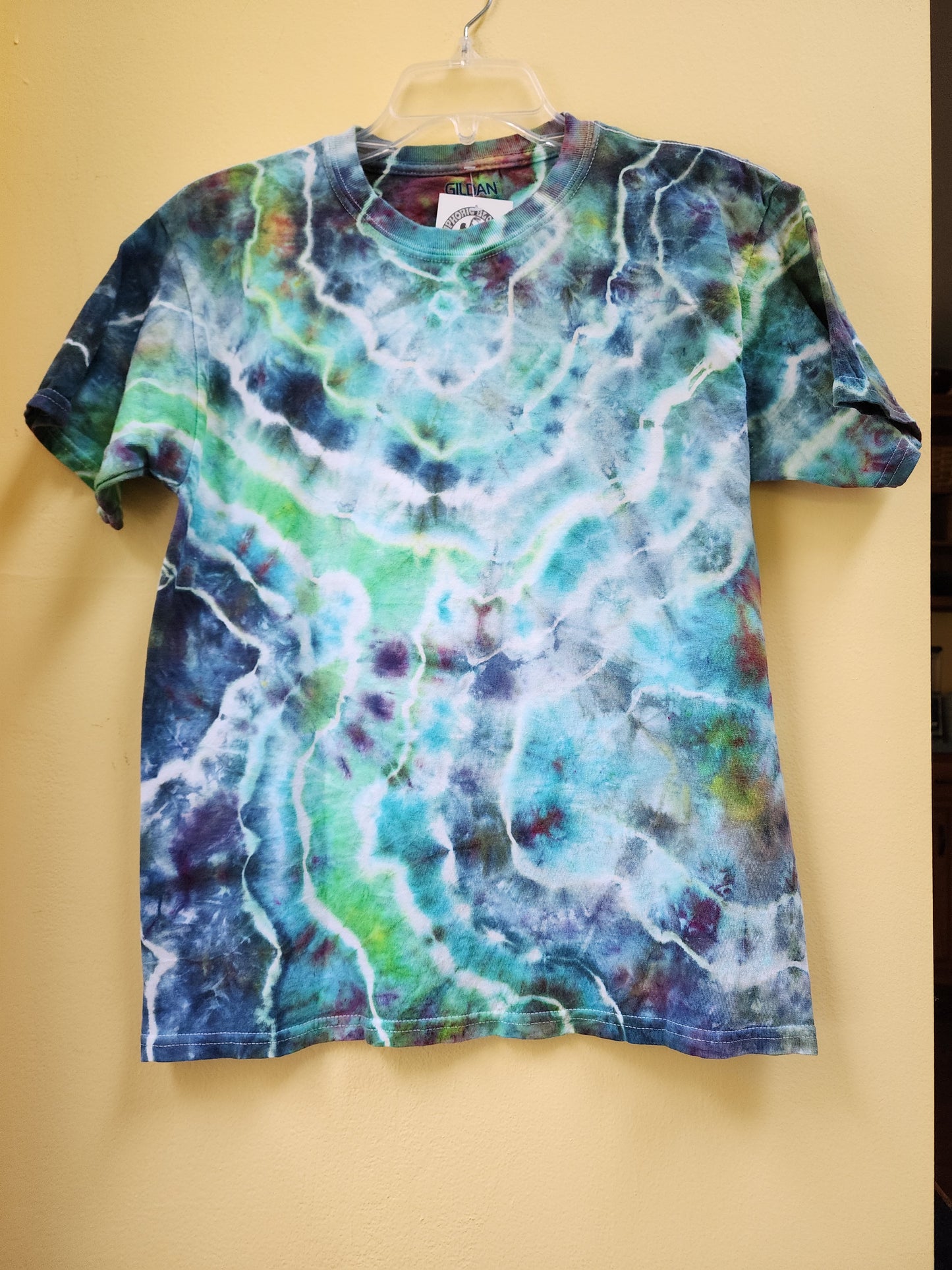 Youth Large Blue green geode tie dye tshirt