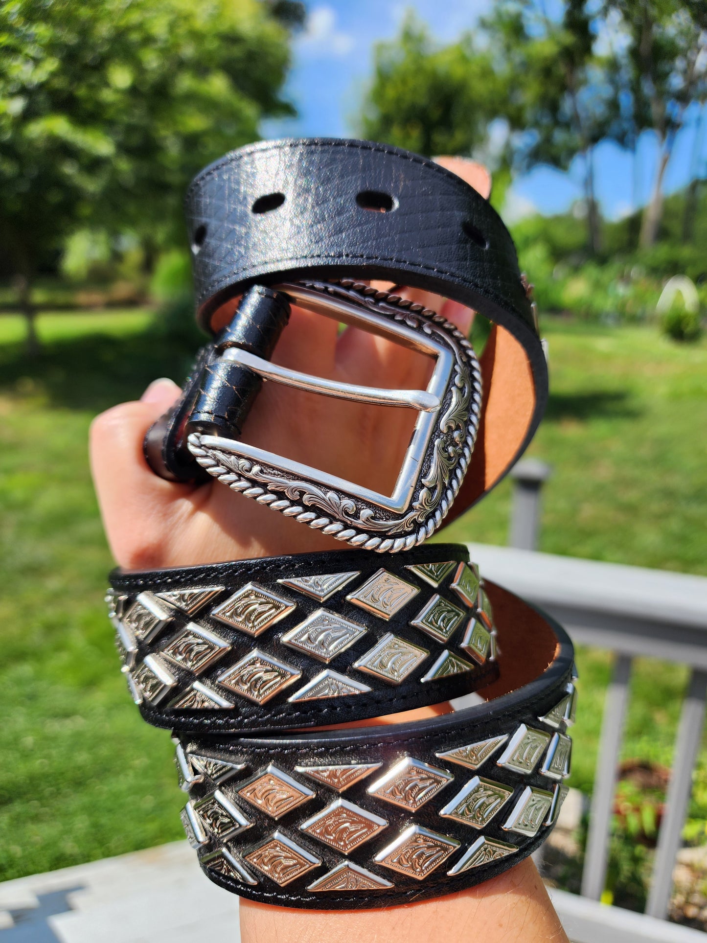 Ariat Black Metal Diamond Size 40 Belt Pre-loved