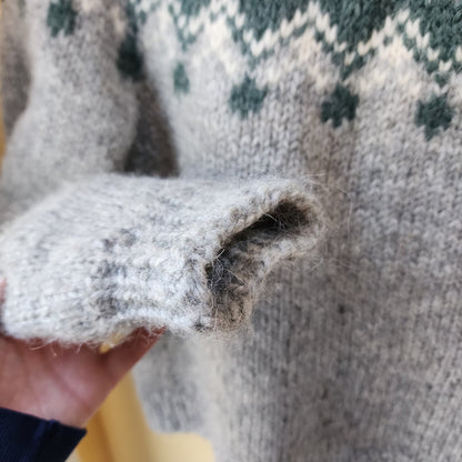 Vintage Handknit Icelandic Wool Cardigan Sweater Medium