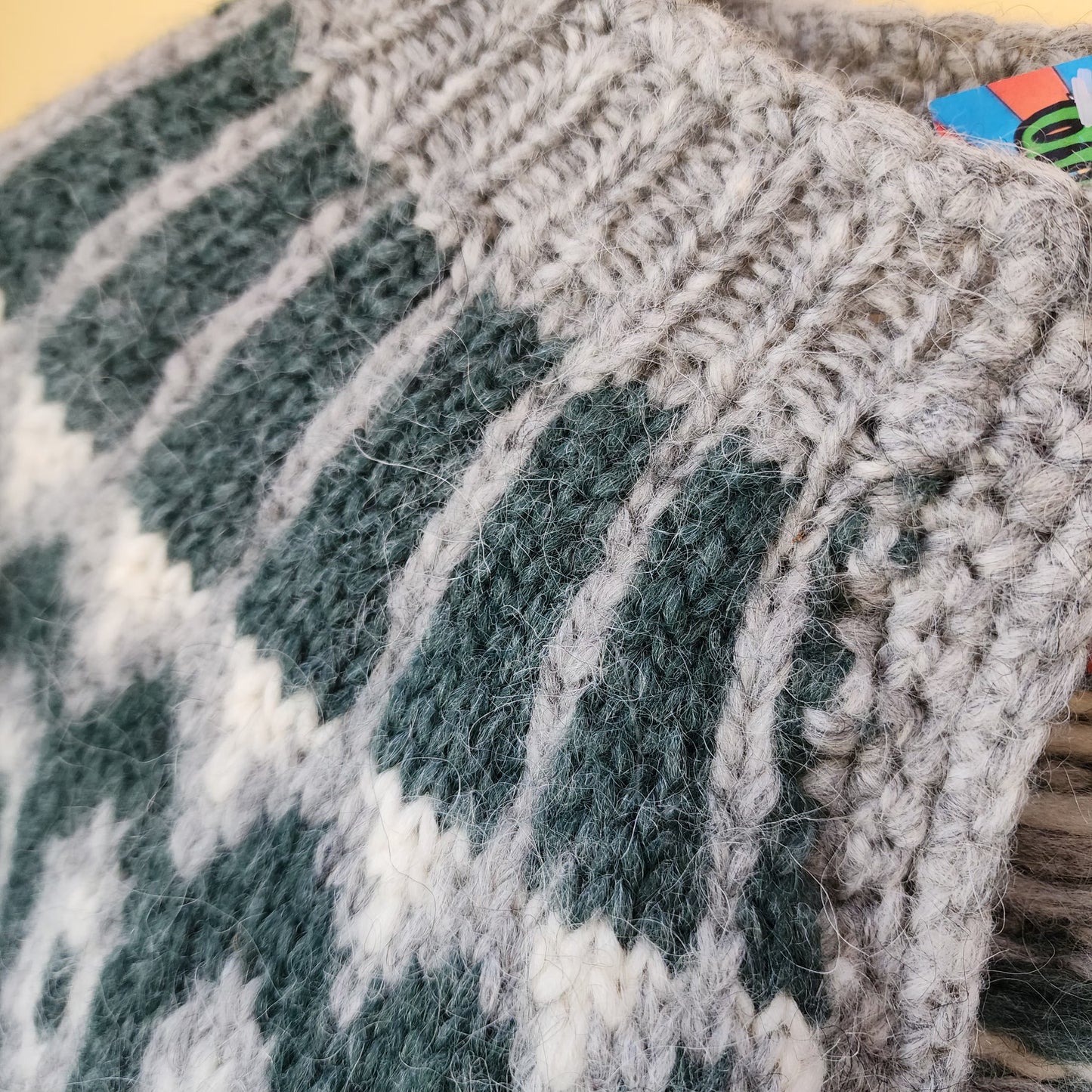 Vintage Handknit Icelandic Wool Cardigan Sweater Medium