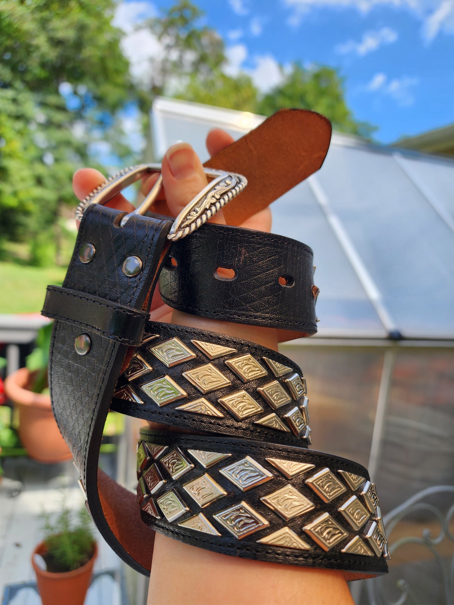 Ariat Black Metal Diamond Size 40 Belt Pre-loved