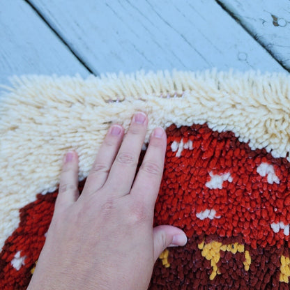 Vintage 1970s Mushroom Latch Hook Wall Hanging Or Rug - Mushroom Home Decor